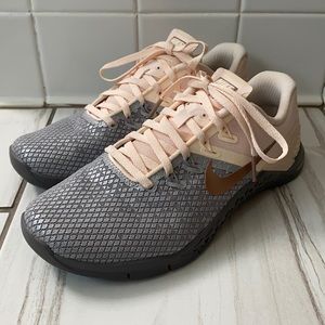 Nike Metcon Peach and Gray 7.5